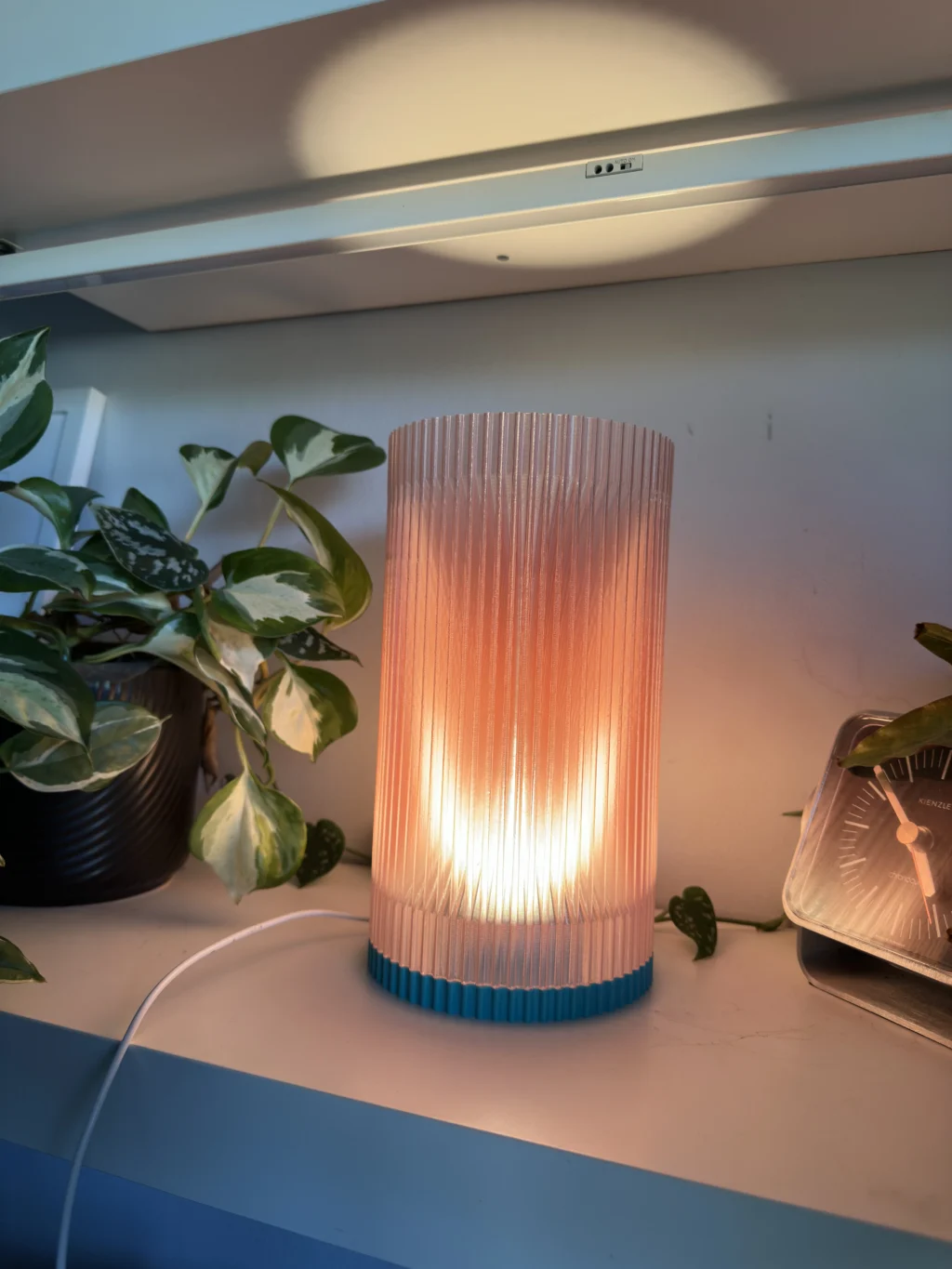 Lámpara Prisma - acanalada con luz interior