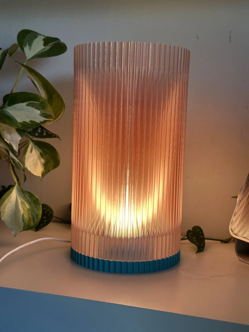 Lámpara Prisma - acanalada con luz interior