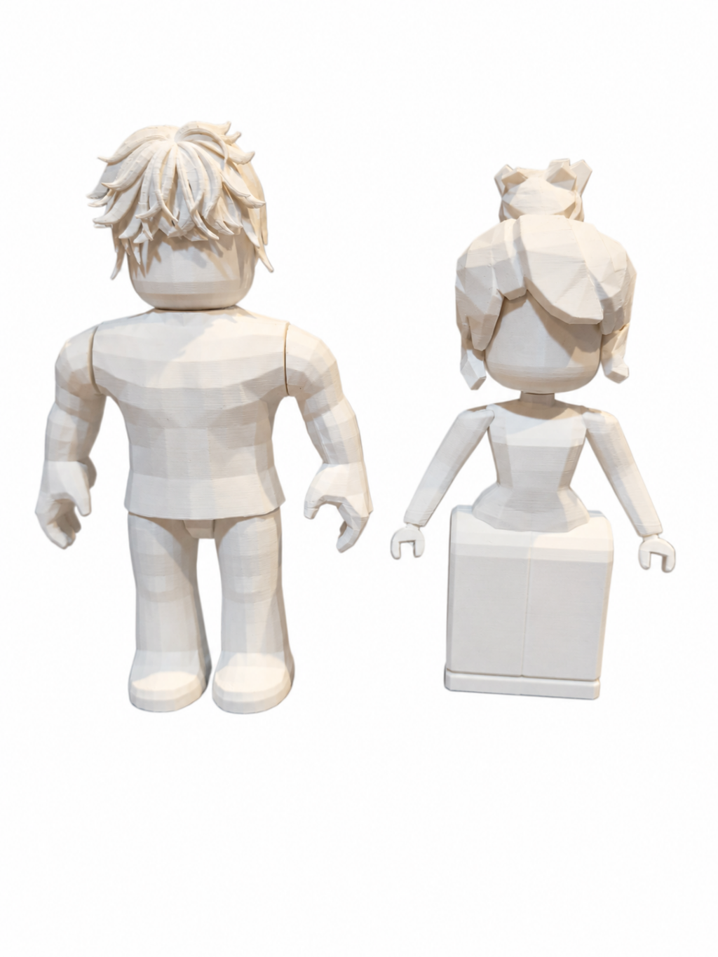 Dos modelos de figuras de avatar personalizadas 3D sin pintar