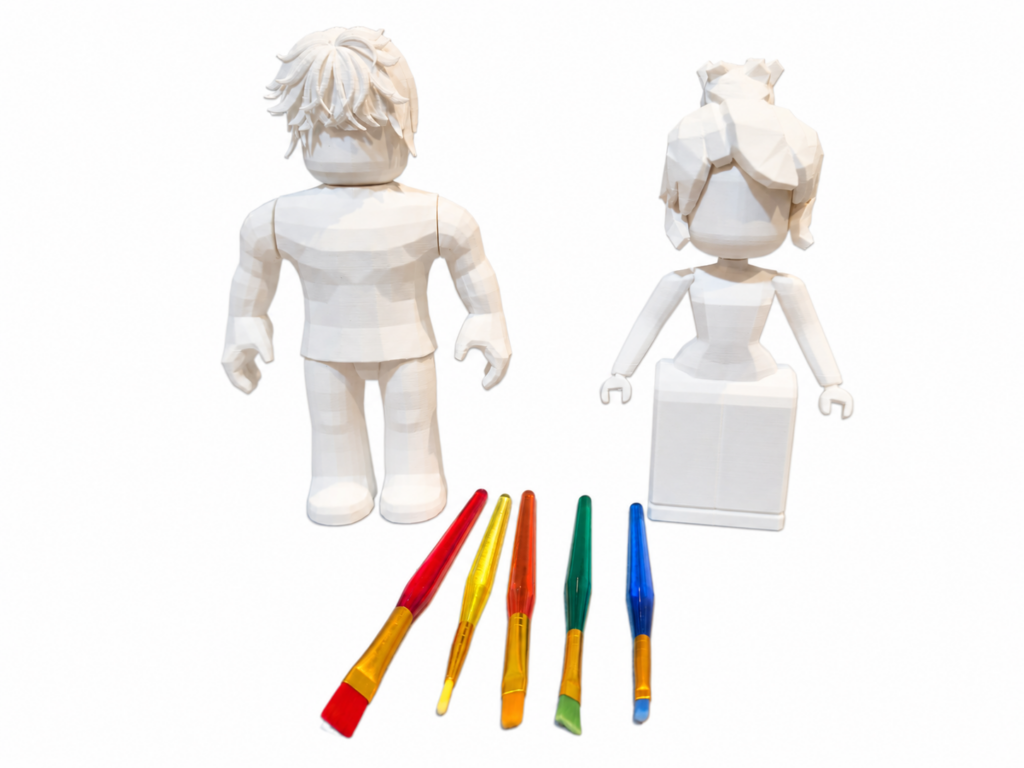 Figura de avatar personalizada 3D sin pintar con cinco pinceles